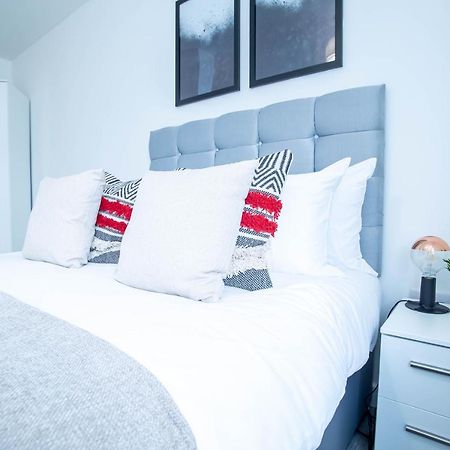 Luxury Apartments Available Next To Train Station - The Wallgate Apartments Wigan - Free Parking Eksteriør bilde