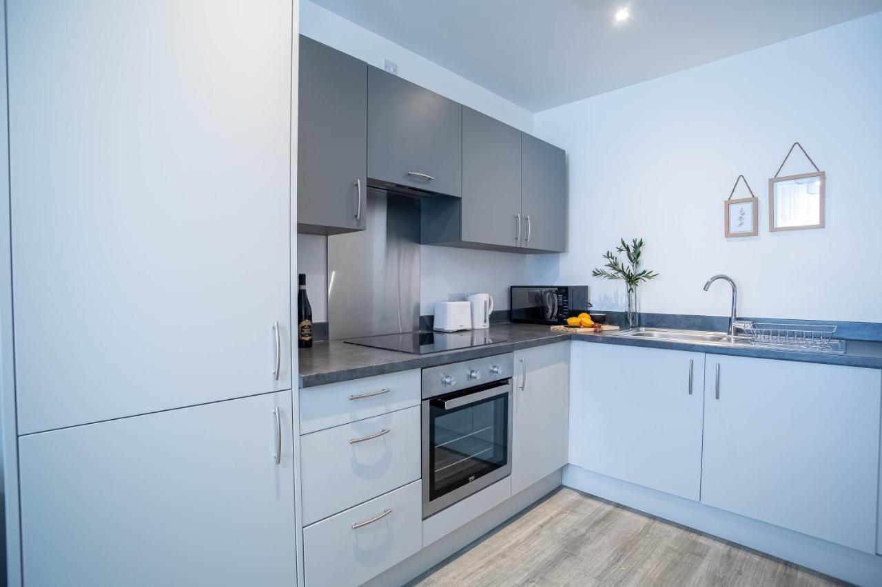Luxury Apartments Available Next To Train Station - The Wallgate Apartments Wigan - Free Parking Eksteriør bilde