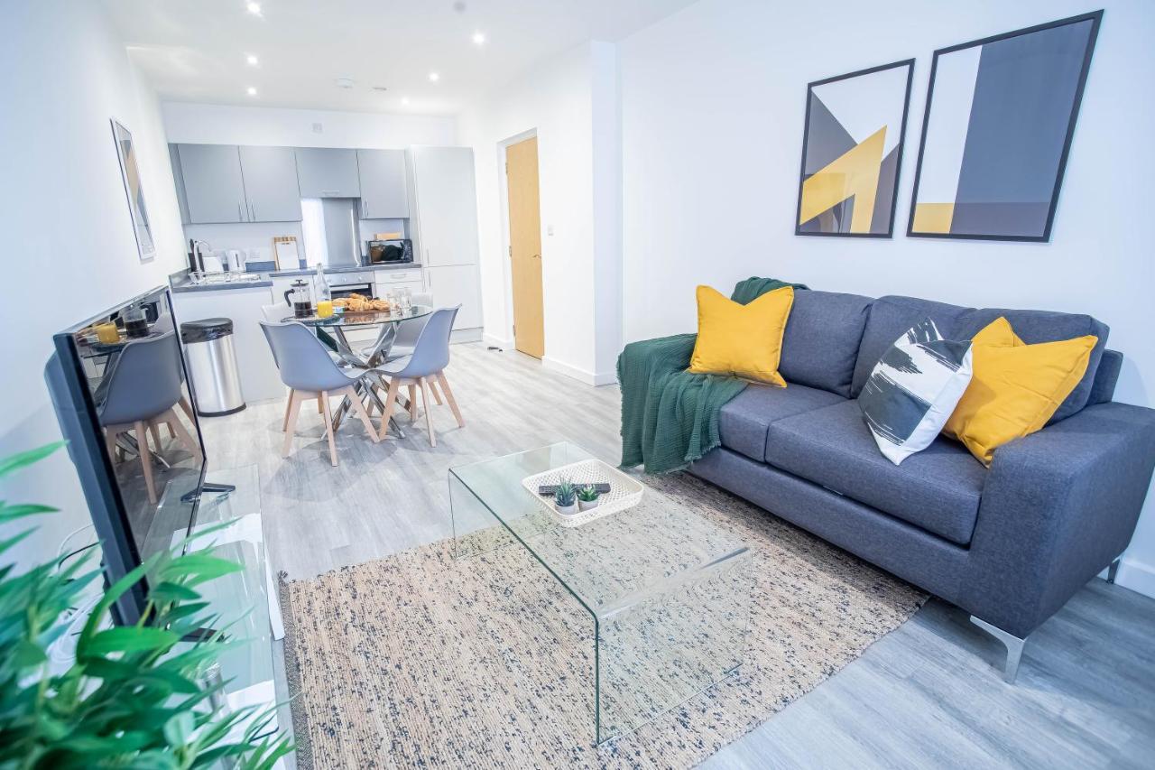 Luxury Apartments Available Next To Train Station - The Wallgate Apartments Wigan - Free Parking Eksteriør bilde