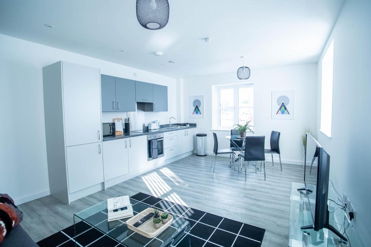 Luxury Apartments Available Next To Train Station - The Wallgate Apartments Wigan - Free Parking Eksteriør bilde