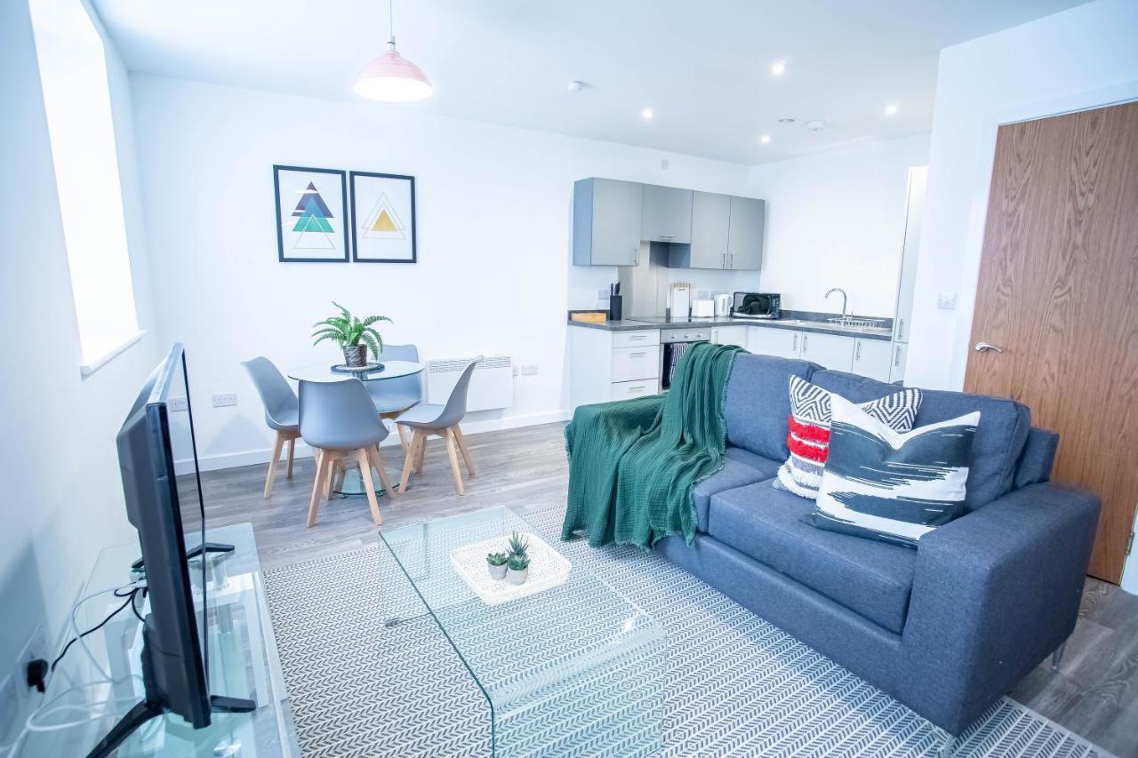 Luxury Apartments Available Next To Train Station - The Wallgate Apartments Wigan - Free Parking Eksteriør bilde