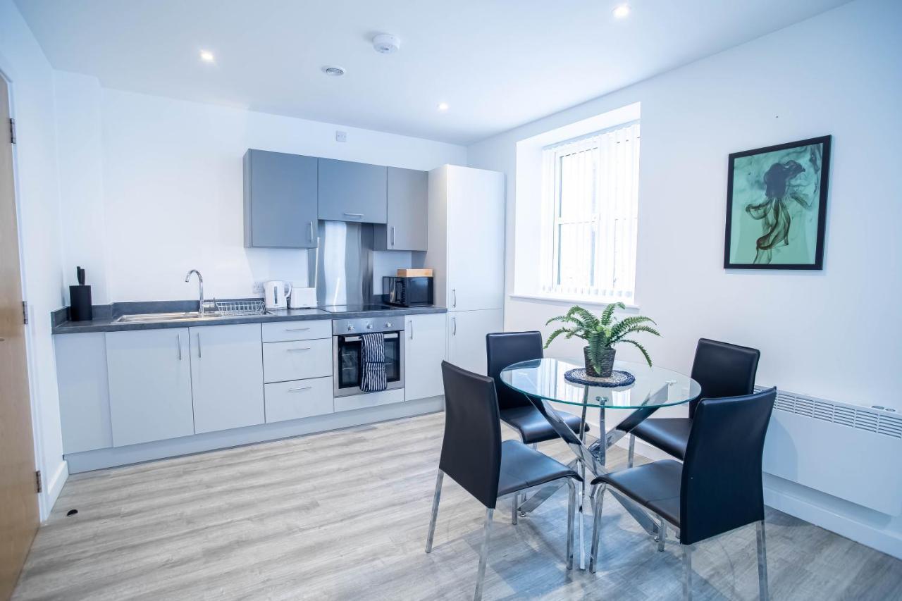 Luxury Apartments Available Next To Train Station - The Wallgate Apartments Wigan - Free Parking Eksteriør bilde