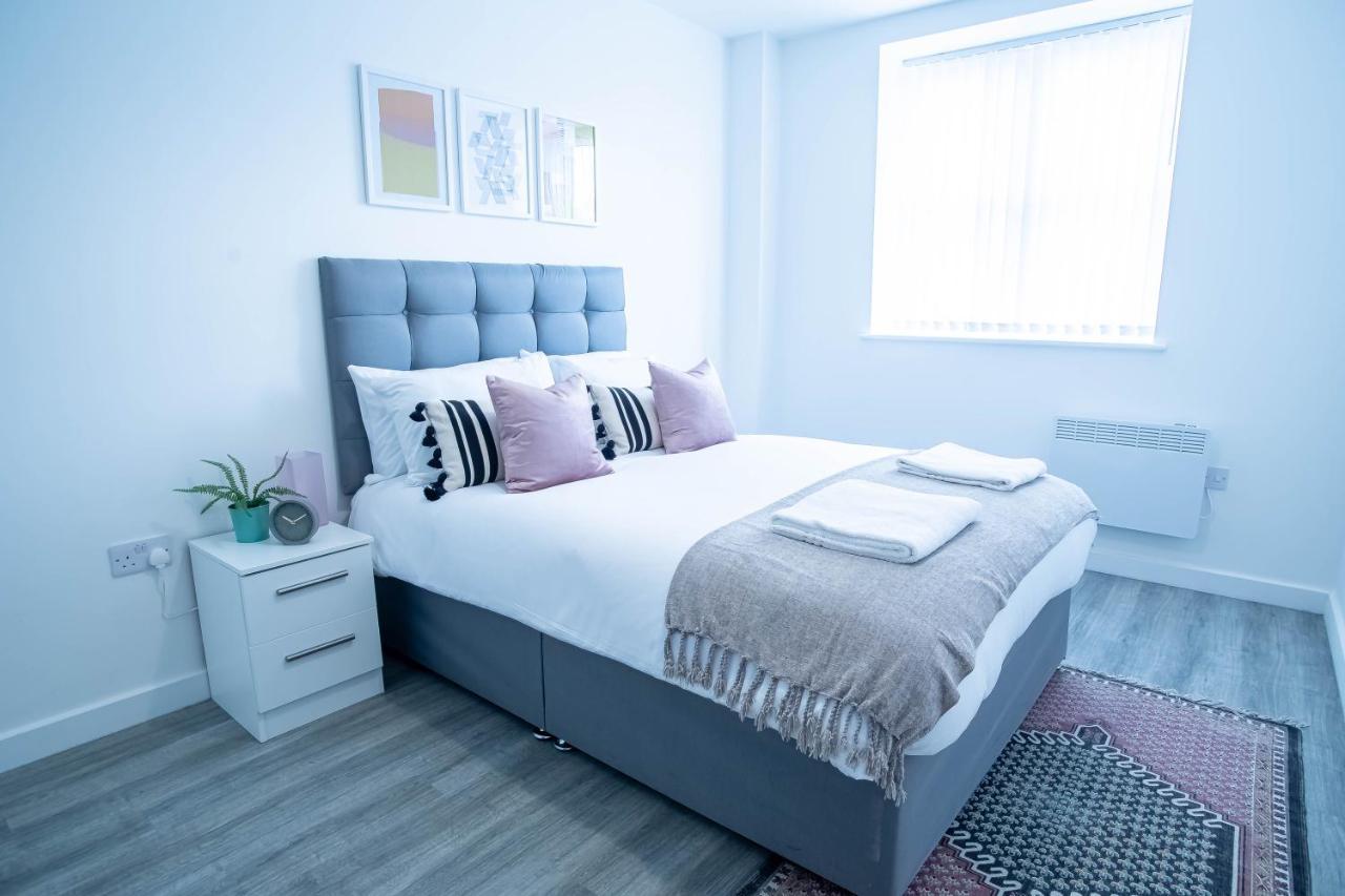 Luxury Apartments Available Next To Train Station - The Wallgate Apartments Wigan - Free Parking Eksteriør bilde