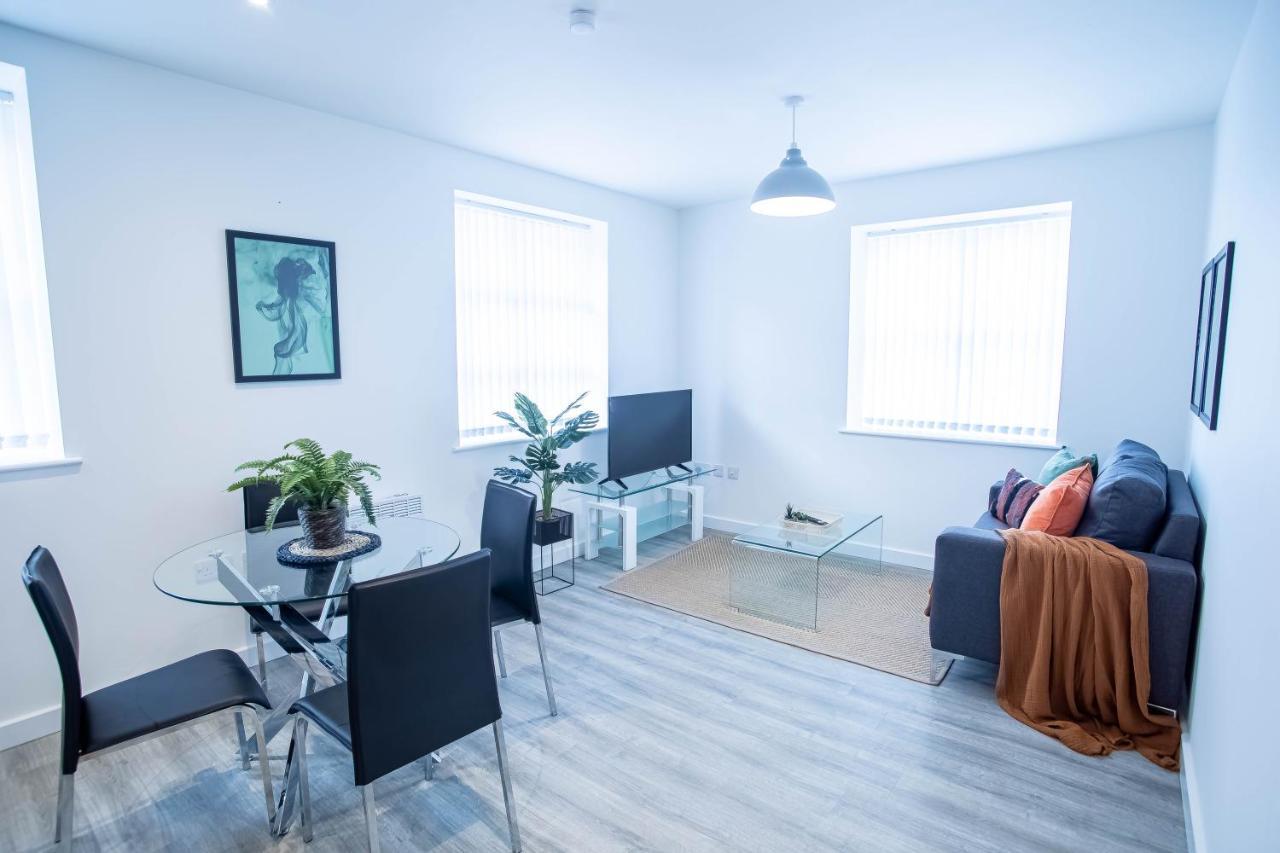 Luxury Apartments Available Next To Train Station - The Wallgate Apartments Wigan - Free Parking Eksteriør bilde
