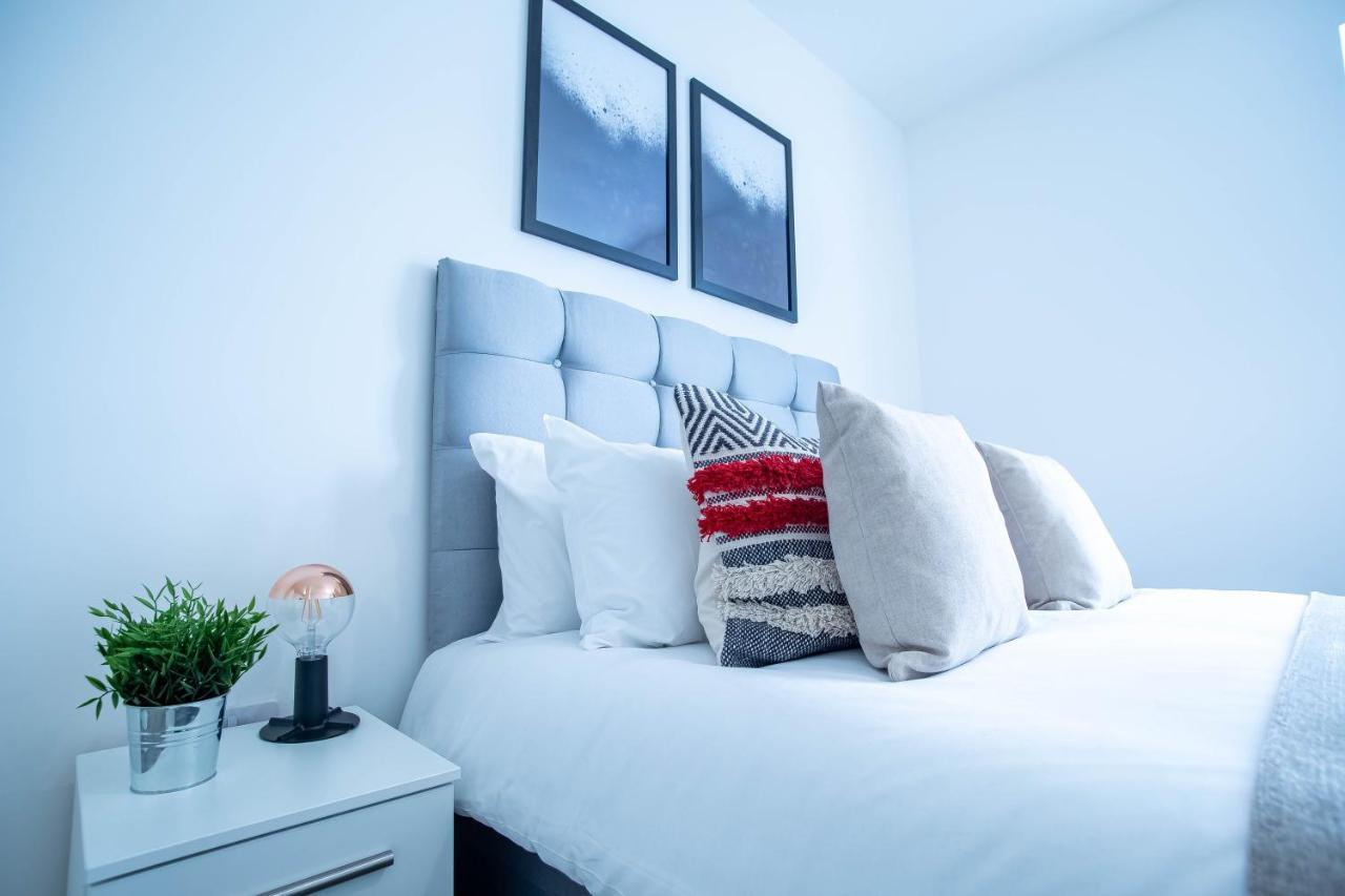 Luxury Apartments Available Next To Train Station - The Wallgate Apartments Wigan - Free Parking Eksteriør bilde