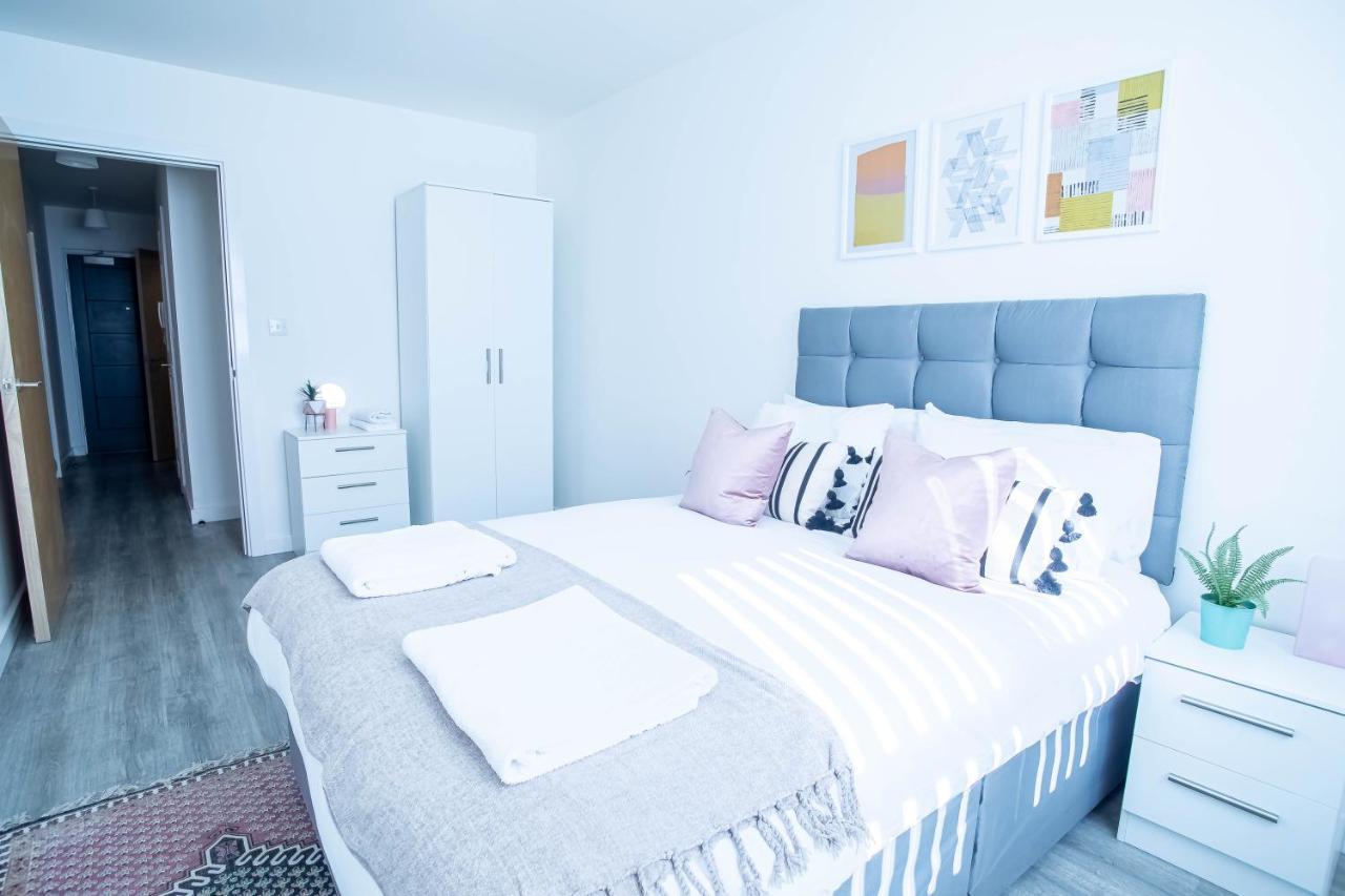 Luxury Apartments Available Next To Train Station - The Wallgate Apartments Wigan - Free Parking Eksteriør bilde