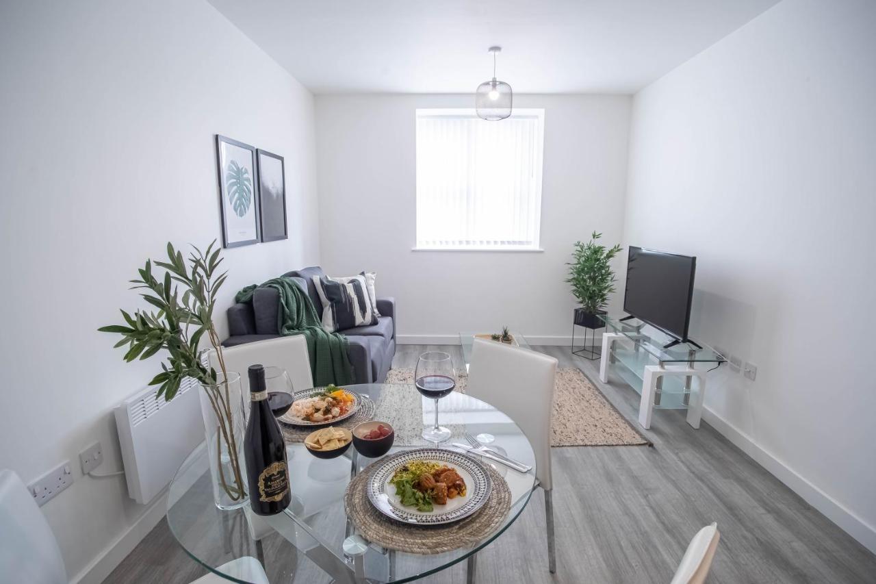 Luxury Apartments Available Next To Train Station - The Wallgate Apartments Wigan - Free Parking Eksteriør bilde